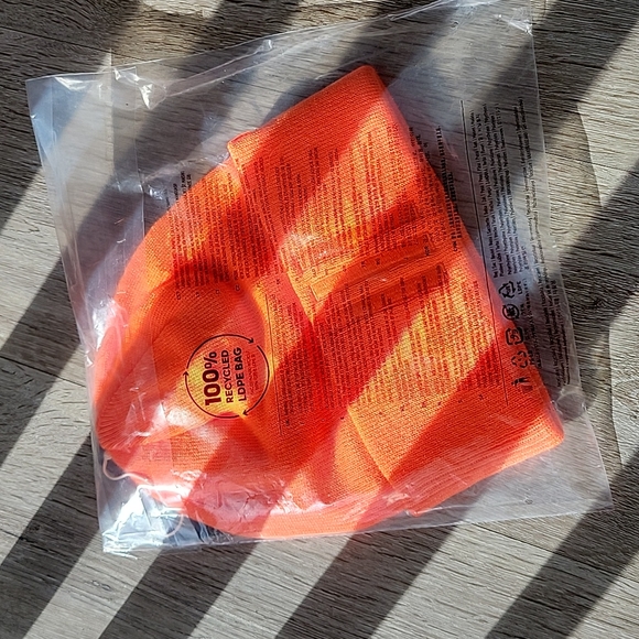 IVP BEANIE Solar Orange (ivy Park Trail Limited Edition) - Picture 10 of 12